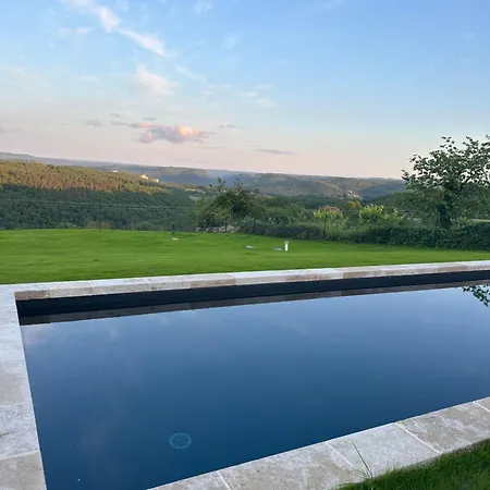 Holiday home Maison Cazenac *