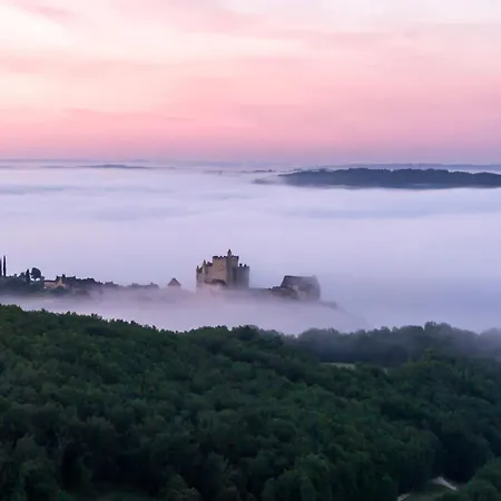 Dom wakacyjny Demeure Xviie Vue 5 Chateaux Piscine Au Sel Beynac-et-Cazenac