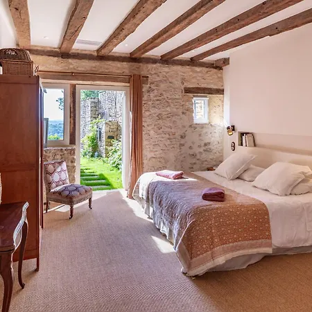 Demeure Xviie Vue 5 Chateaux Piscine Au Sel Dom wakacyjny